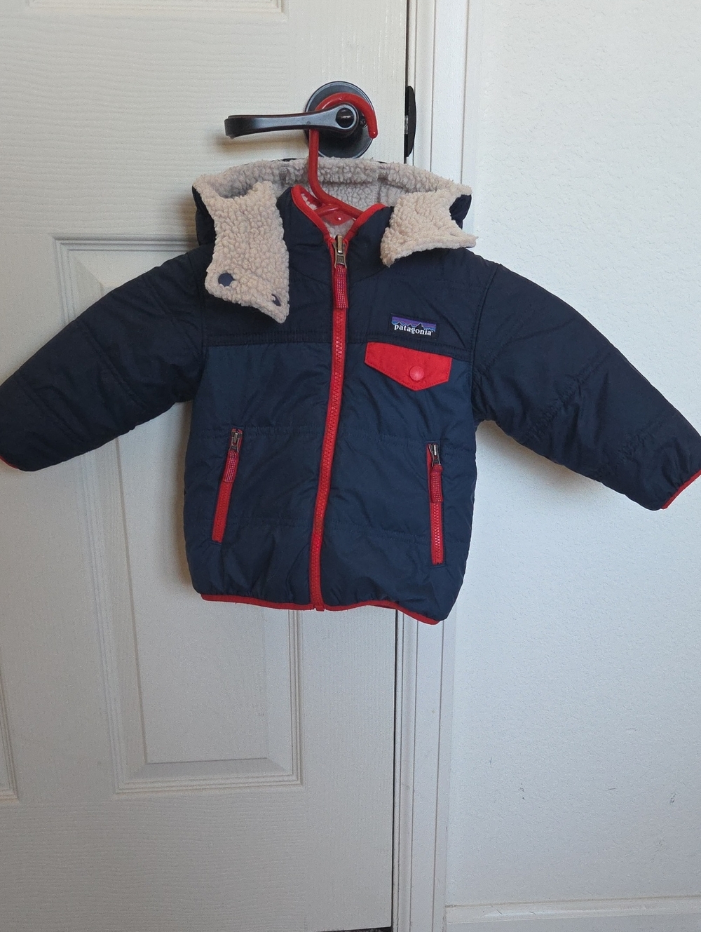 Patagonia 12-18M Reversable Navy And Sherpa Puffer Jacket With Removable Hood